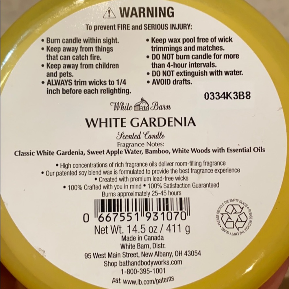 Host Pick: Bath & Body Works White Barn Candle - Picture 7 of 8